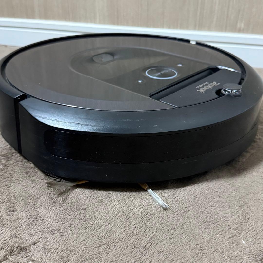 iRobot ルンバ i7 掃除ロボット　アイロボット　ロボット掃除機