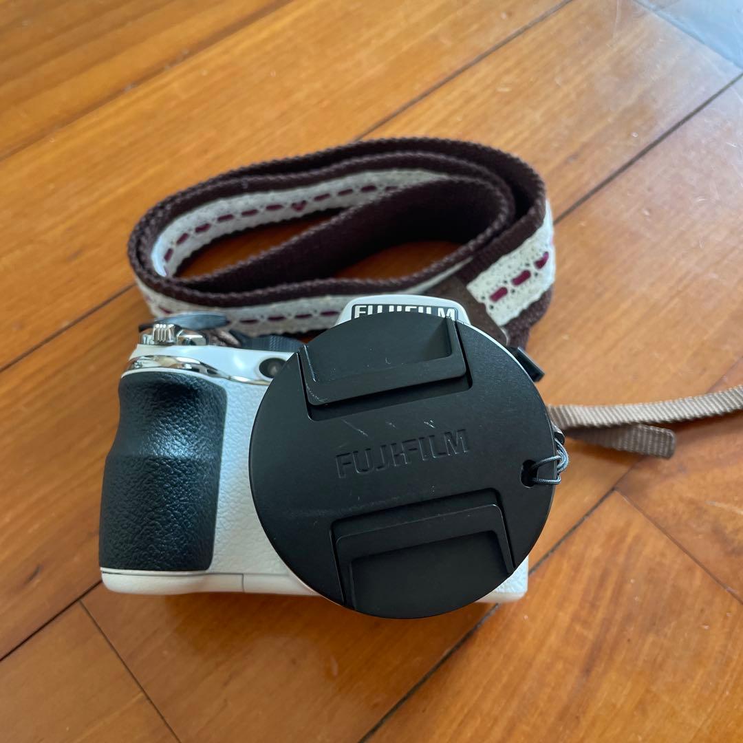 FUJIFILM Finepix S4500 コンパクト デジタルカメラ