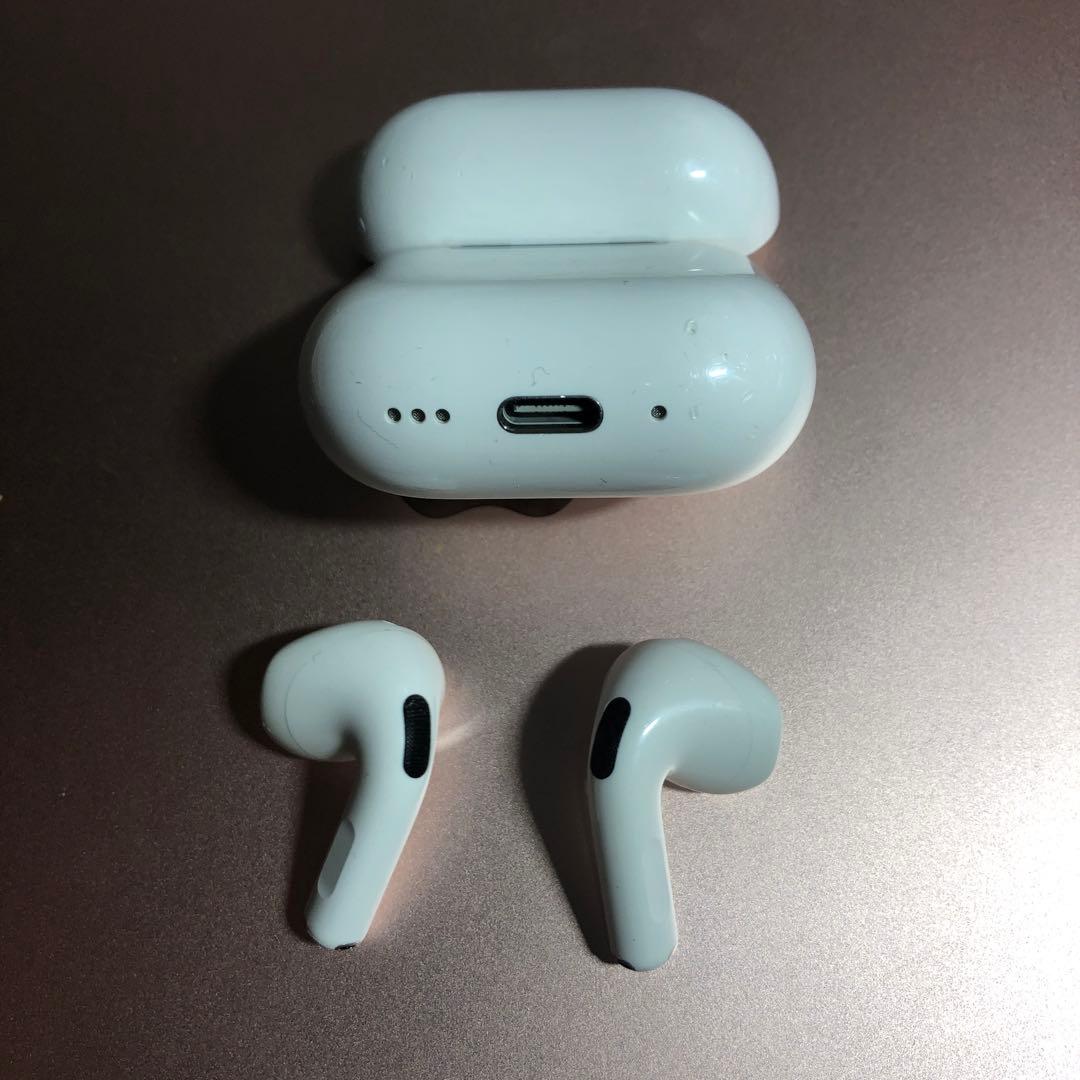 Apple AirPods 第4世代　ANC アクティブノイズキャンセリング