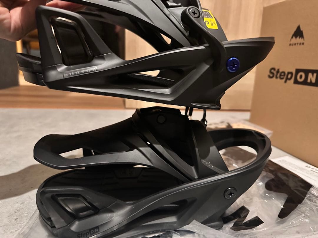 【美品】SALE Burton ステップオン　ビンディングS 保証書あり