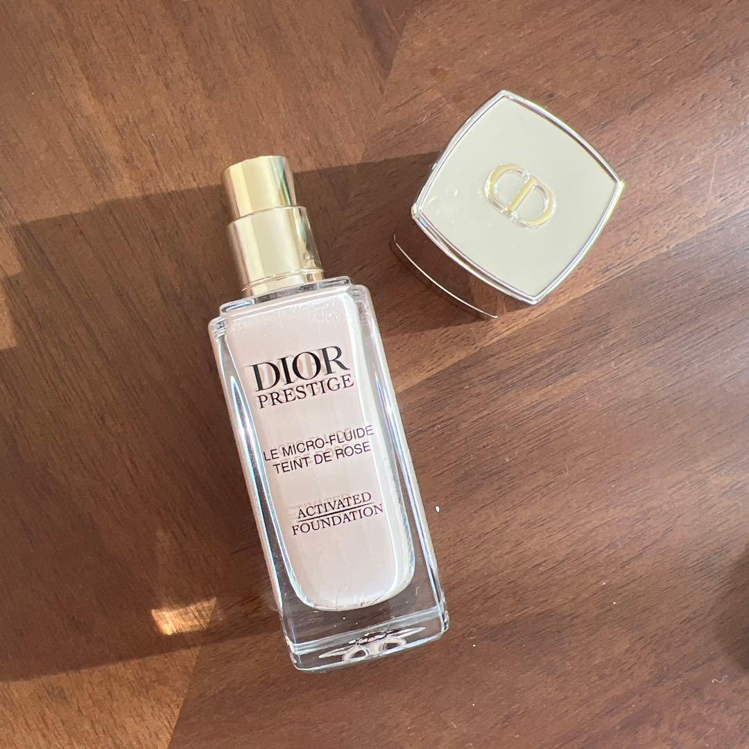Dior プレステージ　ルマイクロフルイドタン 0.5N 30ml