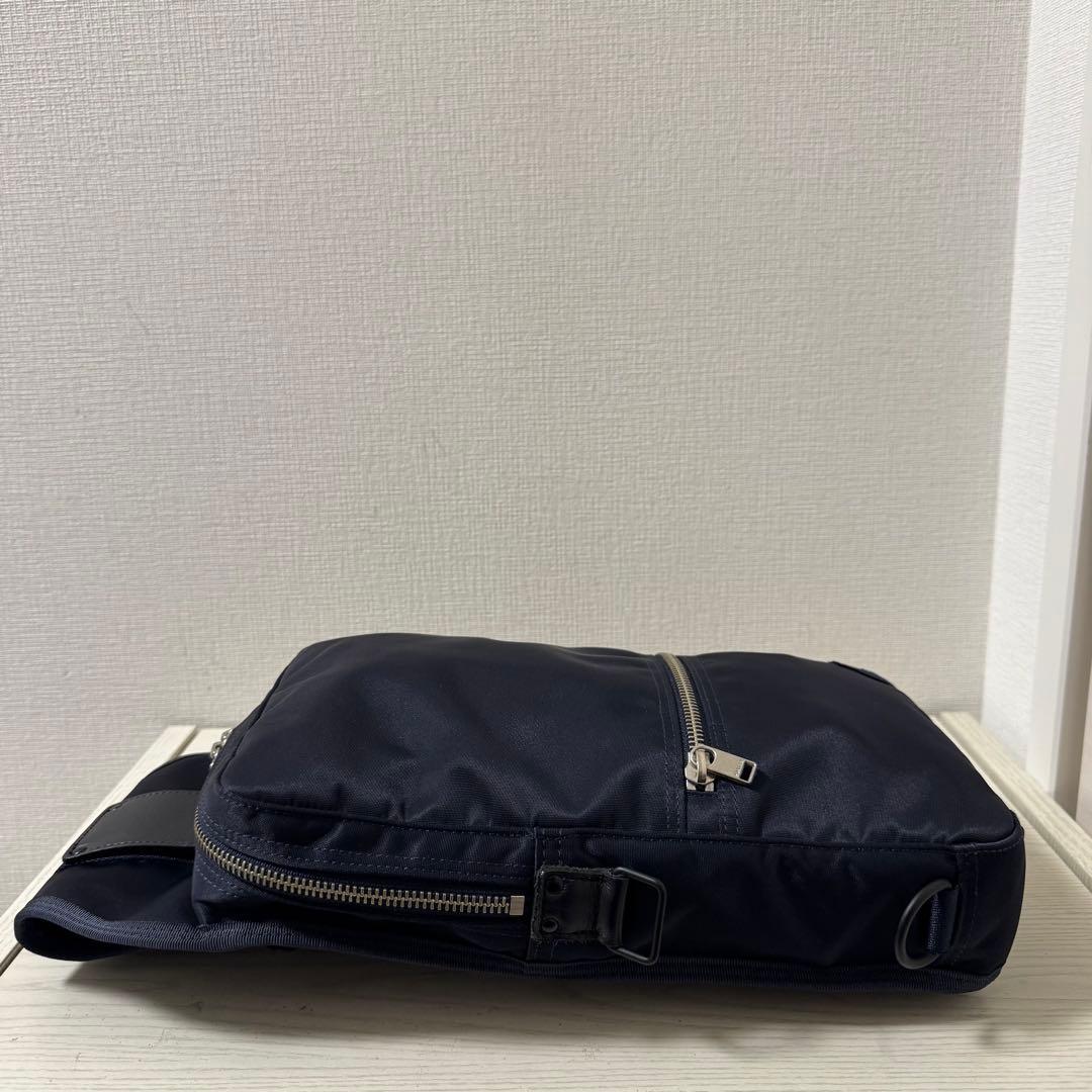 【新品同様】ポーター リフト PORTER LIFT ボディバッグ　ネイビー