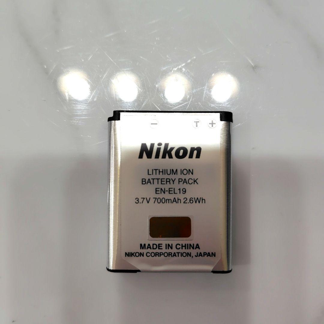 nikon coolpix a300 デジタルカメラ ニコン　ブラック