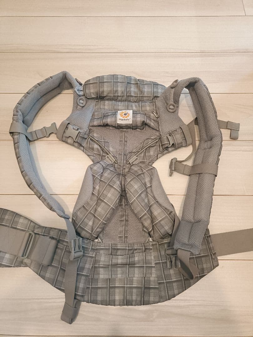 ergobaby 抱っこ紐 グレー・チェック柄 エルゴ　オムニ360 美品