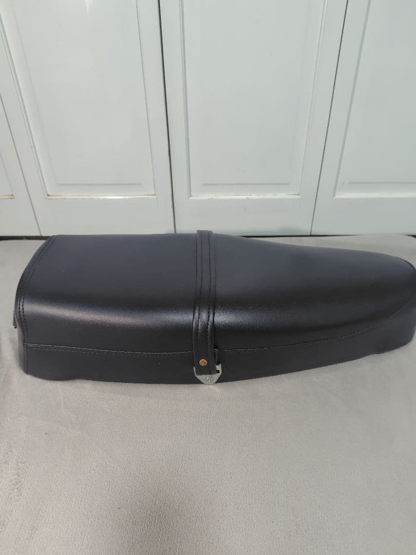 ラージベスパ用　純正風シート