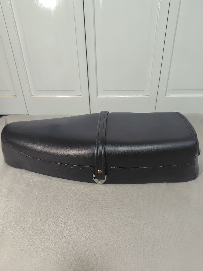 ラージベスパ用　純正風シート