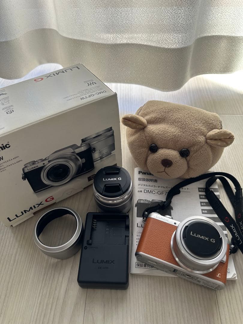 【美品】LUMIX DMC-GF7ミラーレス一眼レフ