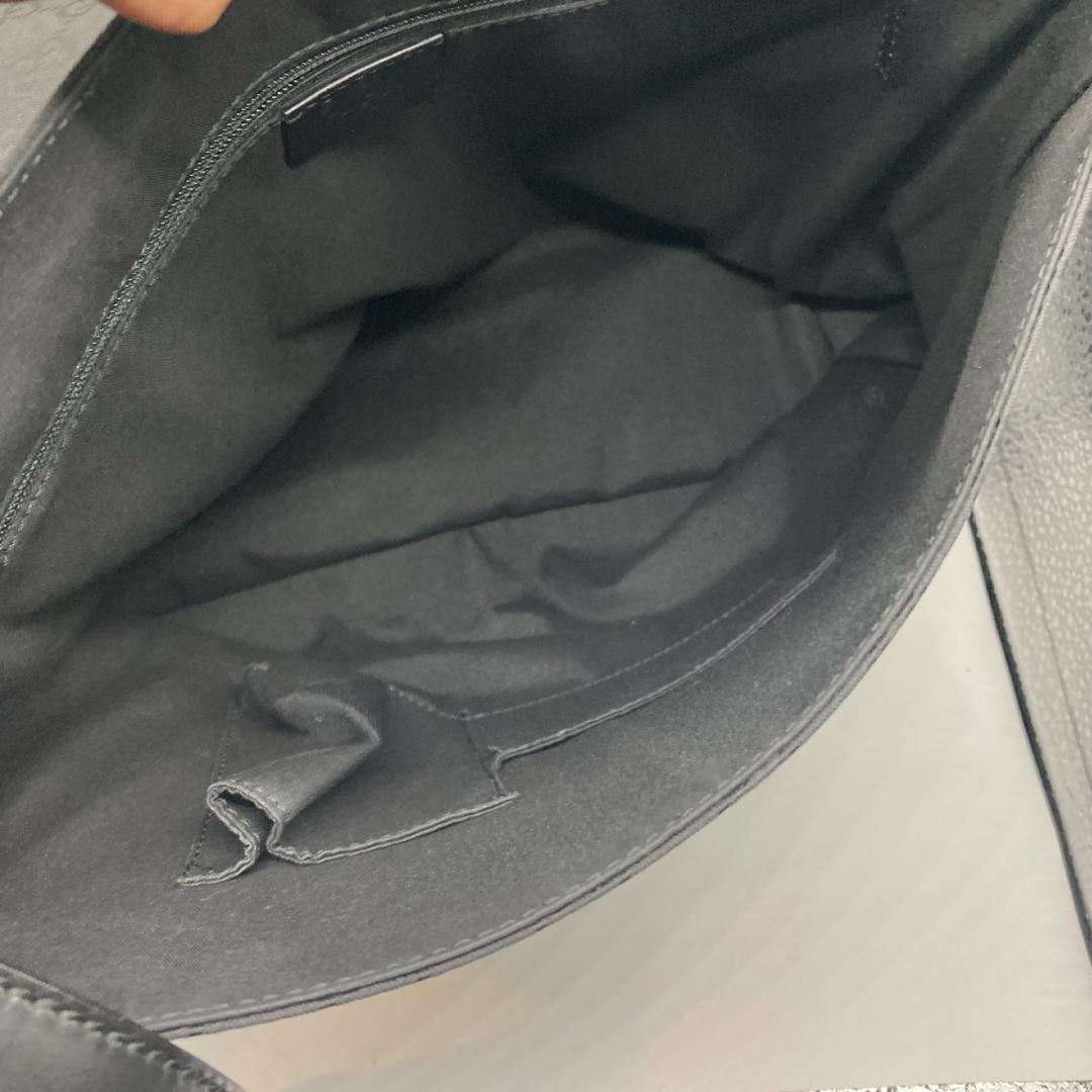 ▼GUCCI ナイロン　メッセンジャーバッグ　ブラック　272351