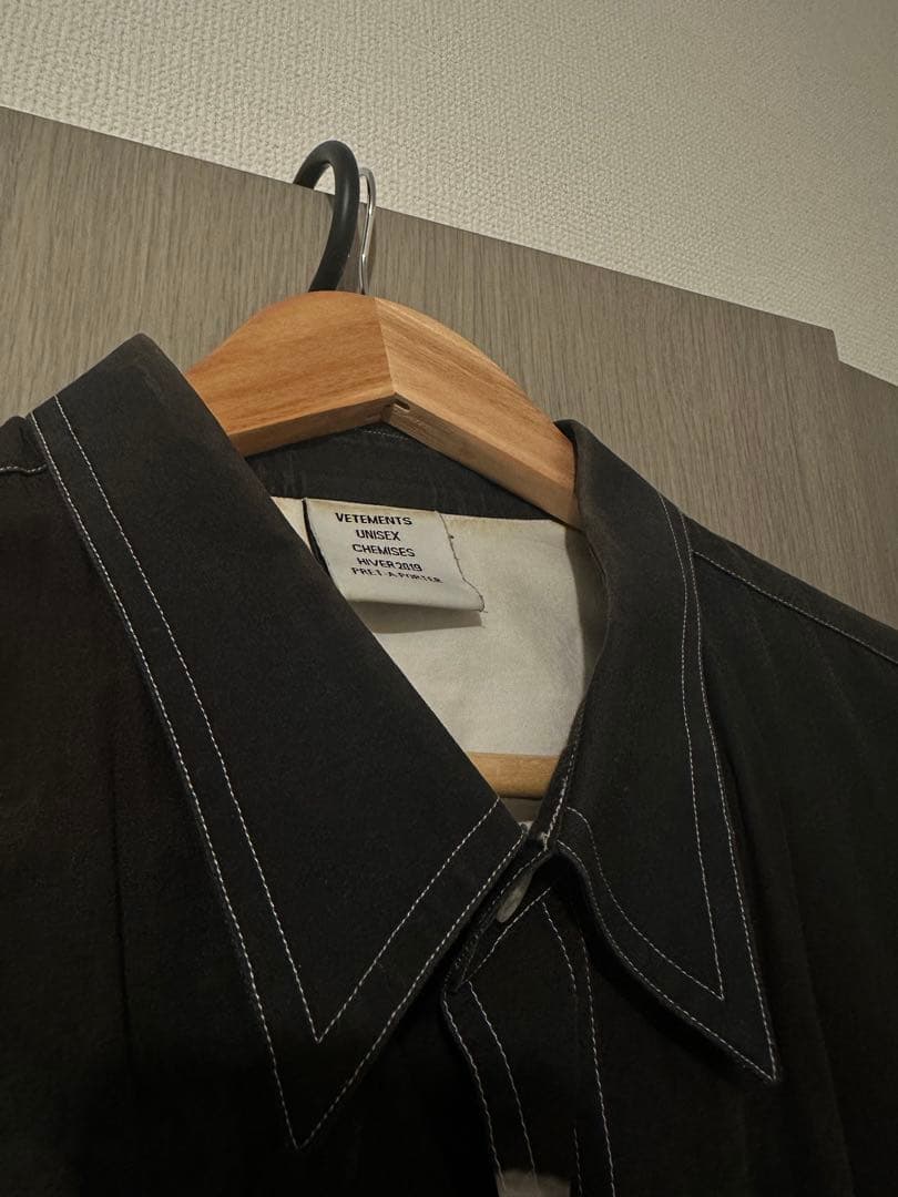 トップス VETEMENTS maririn manson