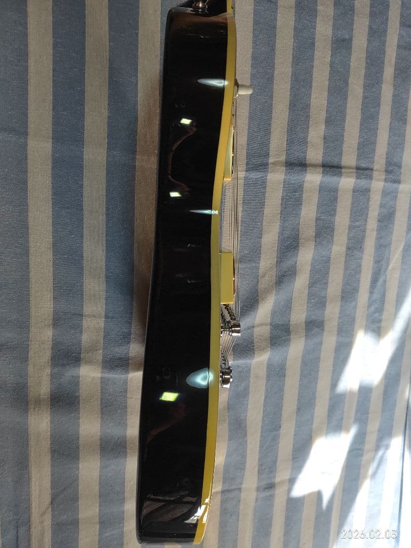 K・GarageのレスポールタイプセットネックのLost Pearlモデル美品