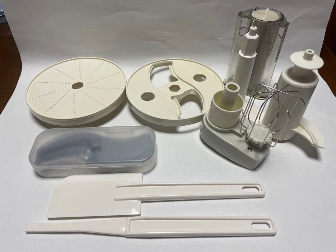 Amway フードプロセッサー 黒色キット付きですがスリーブ付カバーは無しです