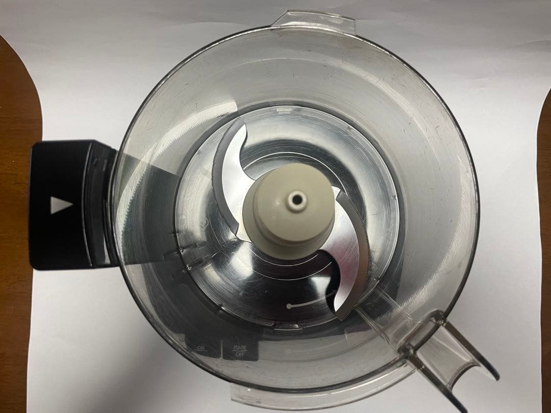 Amway フードプロセッサー 黒色キット付きですがスリーブ付カバーは無しです