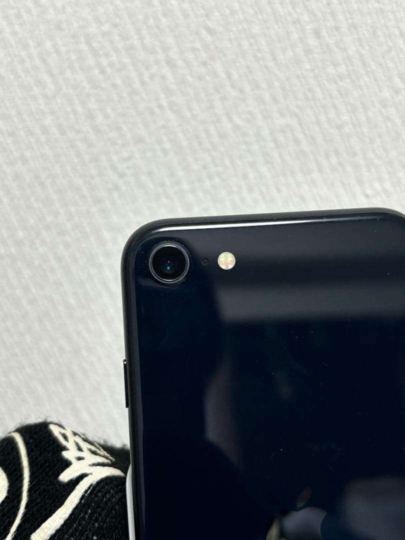 Apple iPhone SE (第3世代) ホワイト 128GB SIMフリー