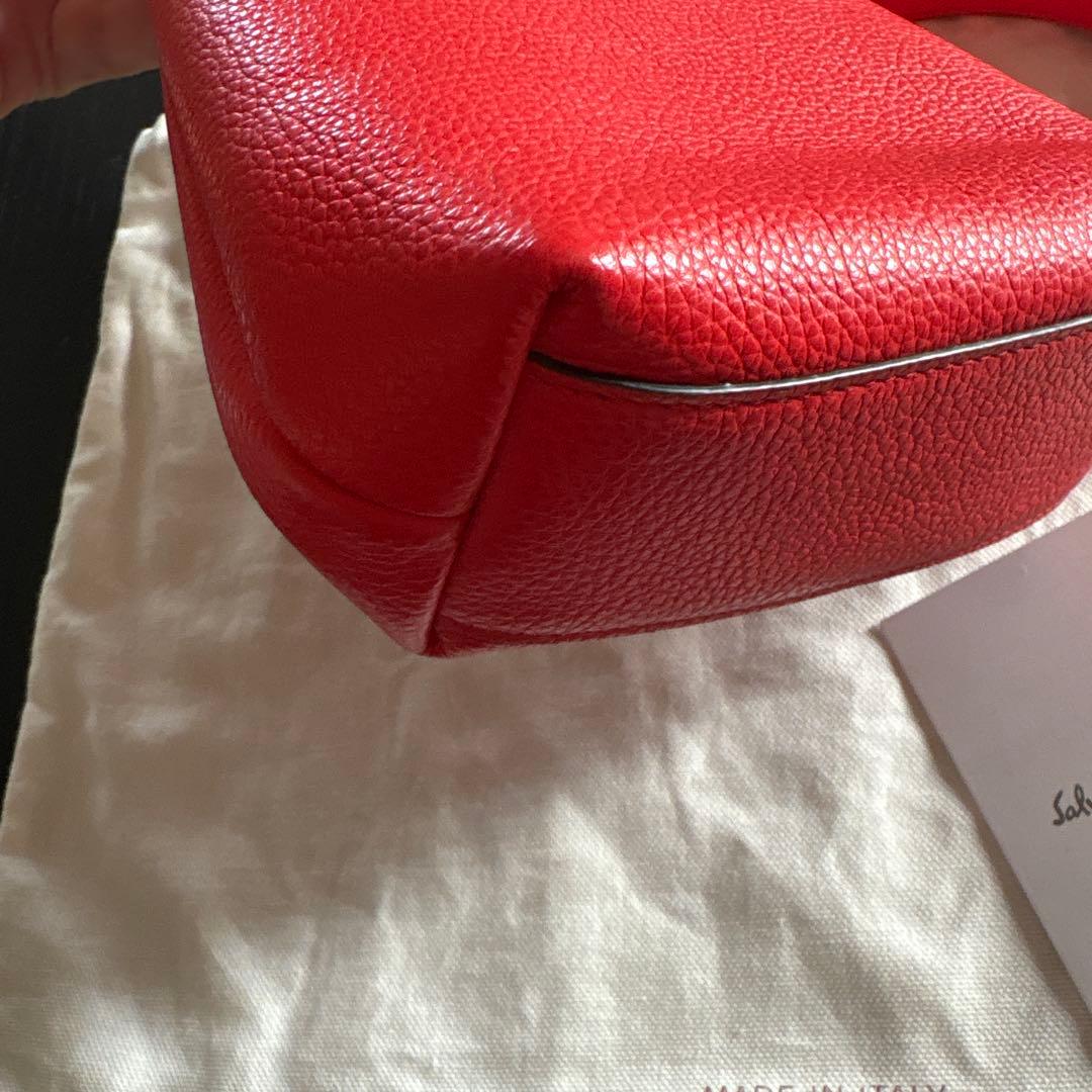 フェラガモ　ミニ　バッグ　2way レッド