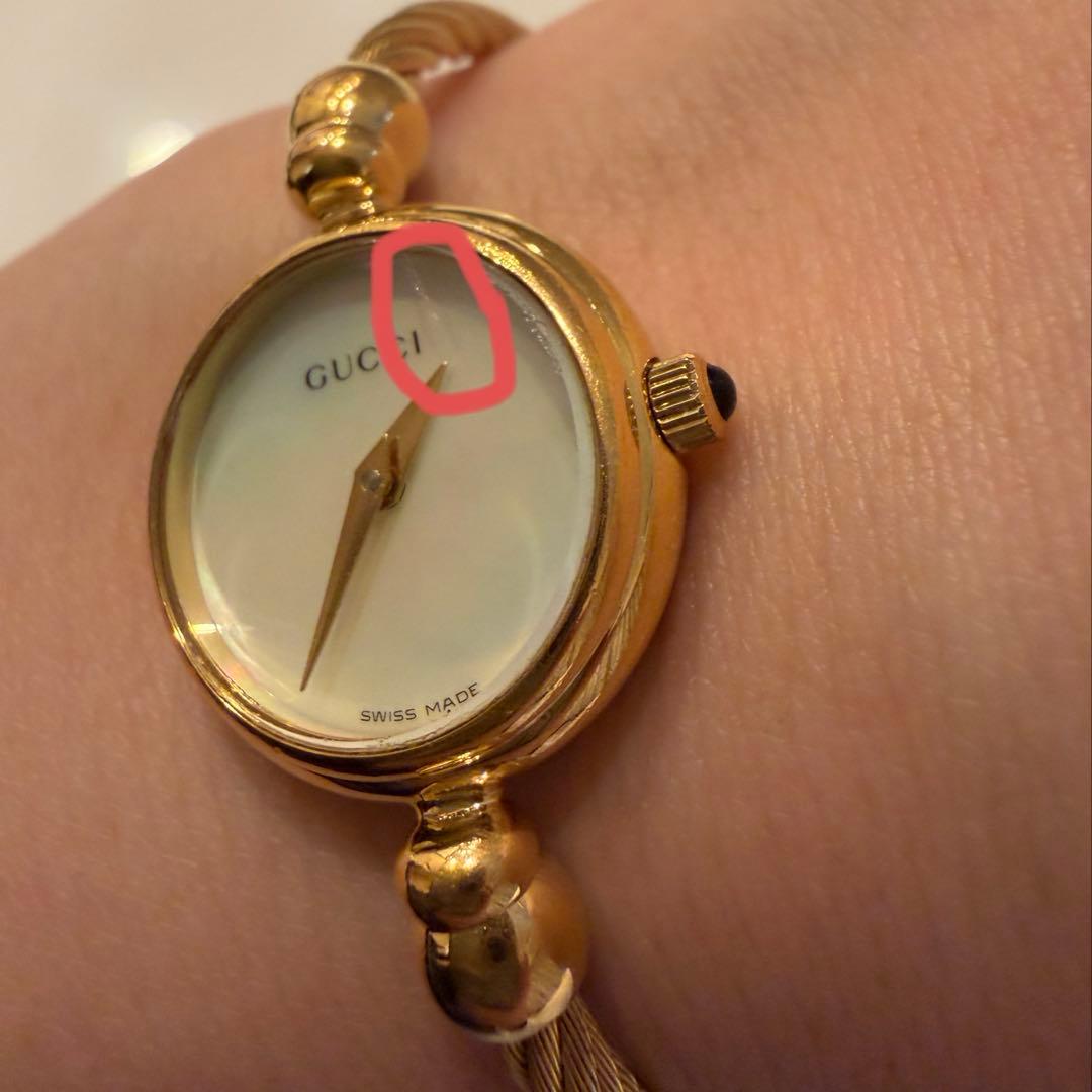GUCCI マザーオブパール ゴールドトーン 時計