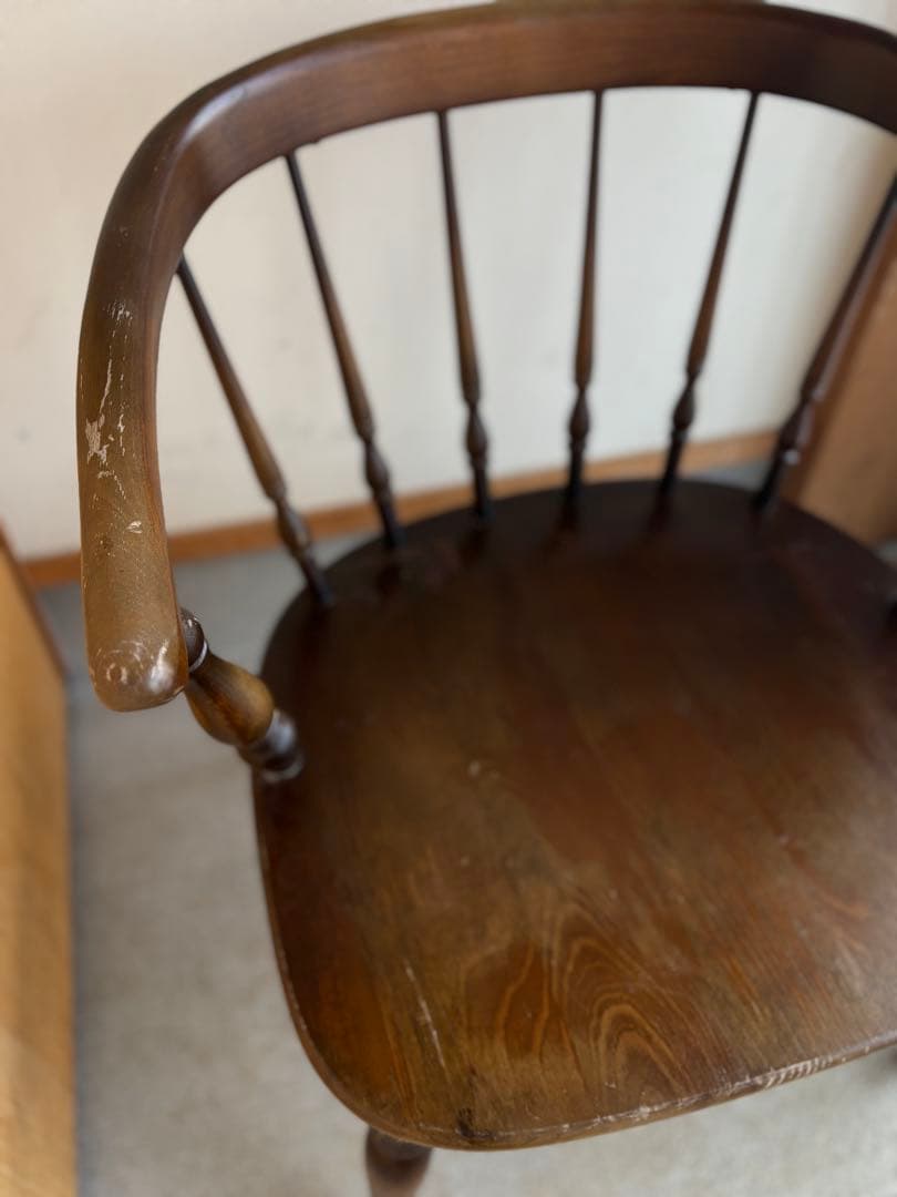 キツツキ　飛騨産業 椅子 ダイニングチェア ウィンザーチェア アームチェア