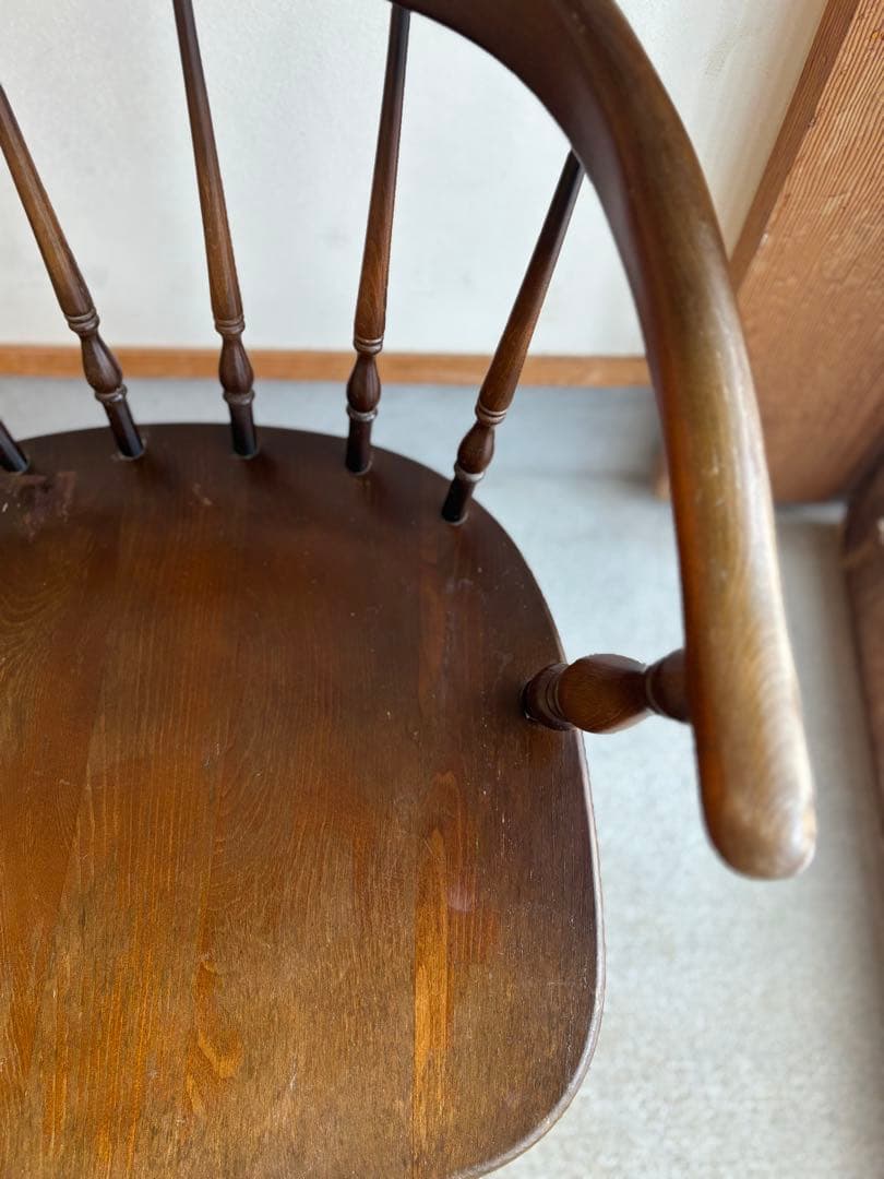 キツツキ　飛騨産業 椅子 ダイニングチェア ウィンザーチェア アームチェア