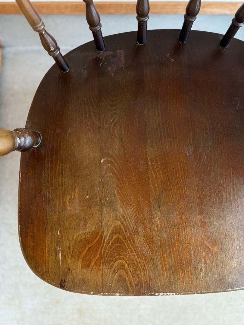 キツツキ　飛騨産業 椅子 ダイニングチェア ウィンザーチェア アームチェア