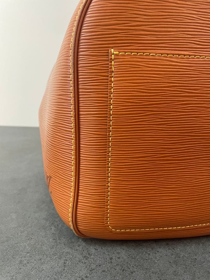 【大幅値下げ】Louis Vuitton エピレザー ボストンバッグ