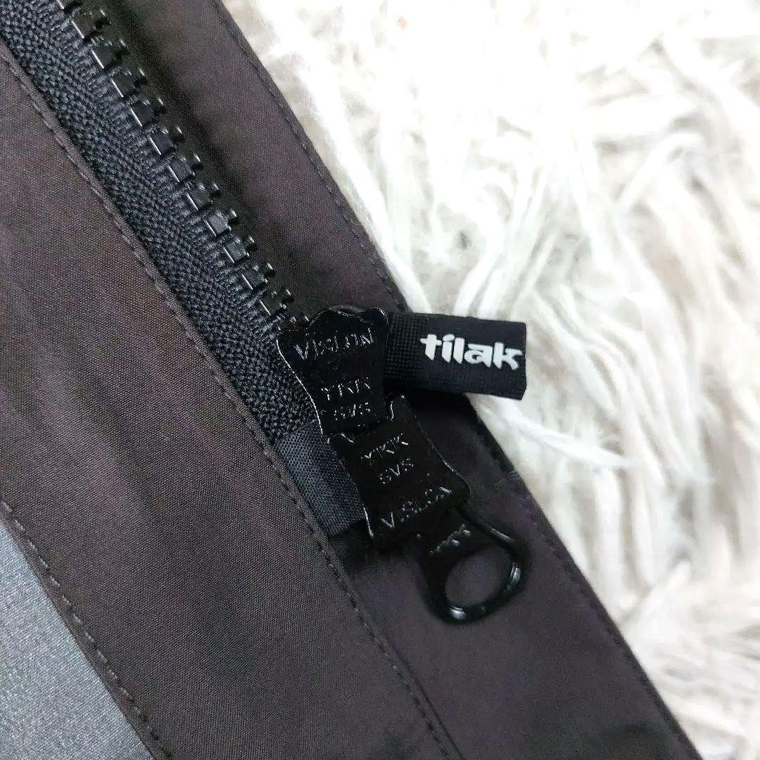 美品 tilak Poutrnik ワンポイント ロゴ ステンカラーレインコート