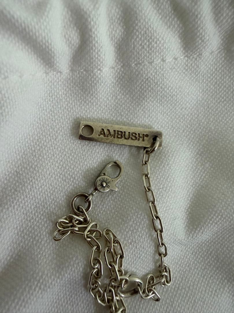 アクセサリー AMBUSH ROSE CHARM NECKLACE