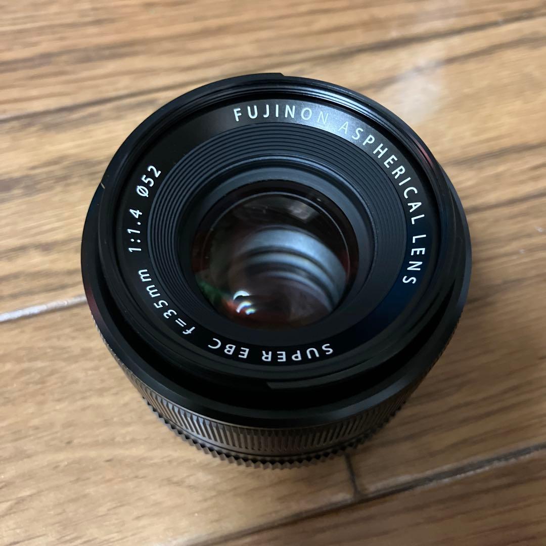 FUJIFILM 35mm f/1.4 単焦点レンズ　保護フィルタ付　中古美品