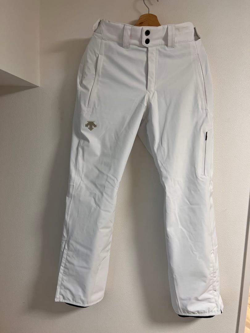 DESCENTE スキーウェア 上下女性用 ホワイト/ブラック/レッド　1回着用