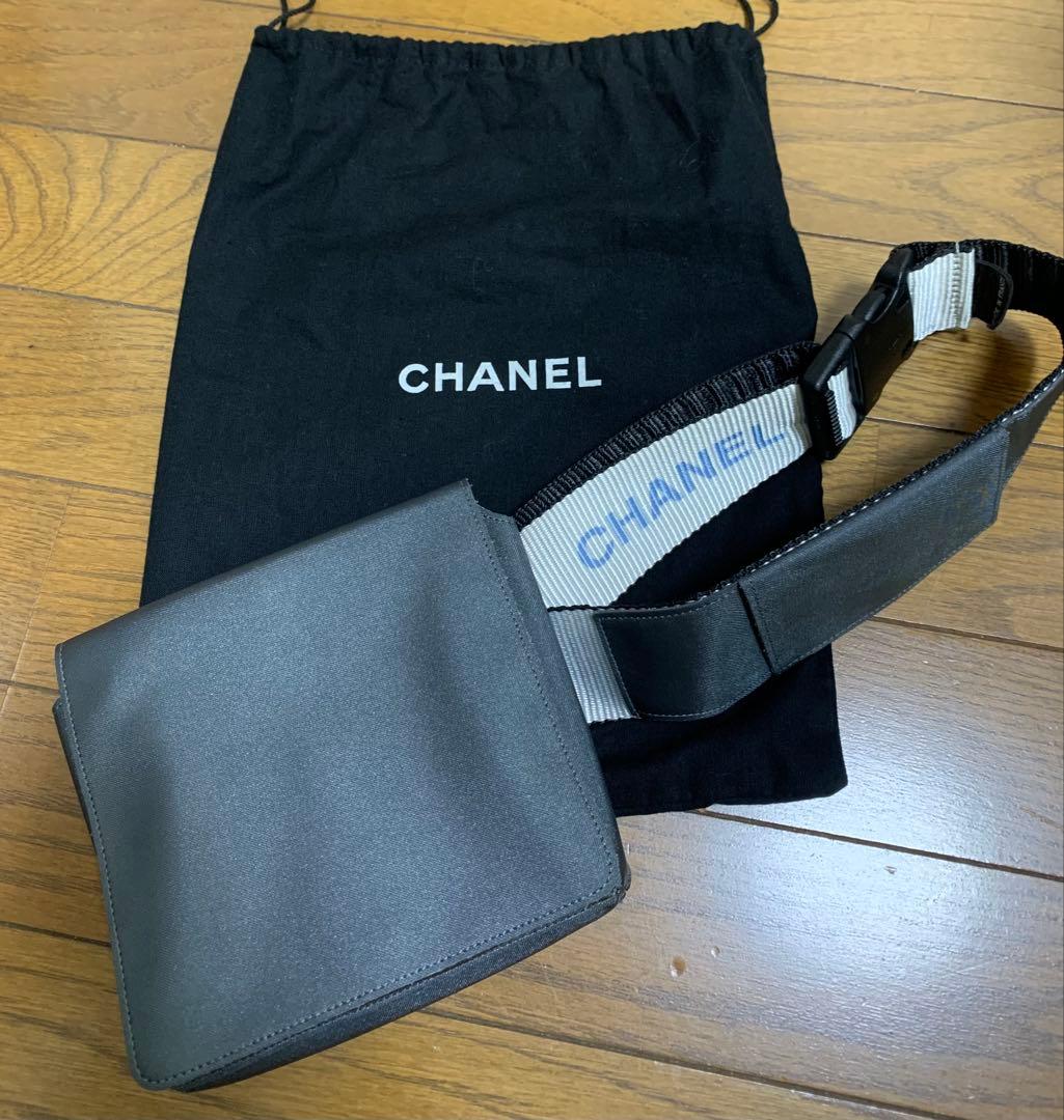 NealCHANEL スポーツライン グレー　ウエストポーチ