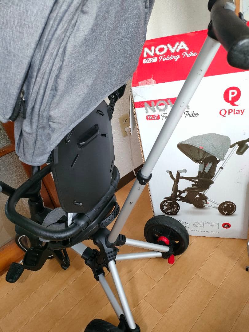 美品 nova Ｑplay 三輪車 手押し 折りたたみ式