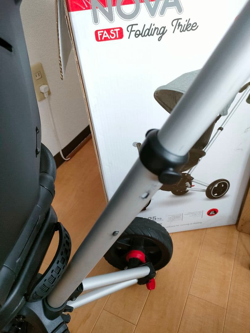 美品 nova Ｑplay 三輪車 手押し 折りたたみ式