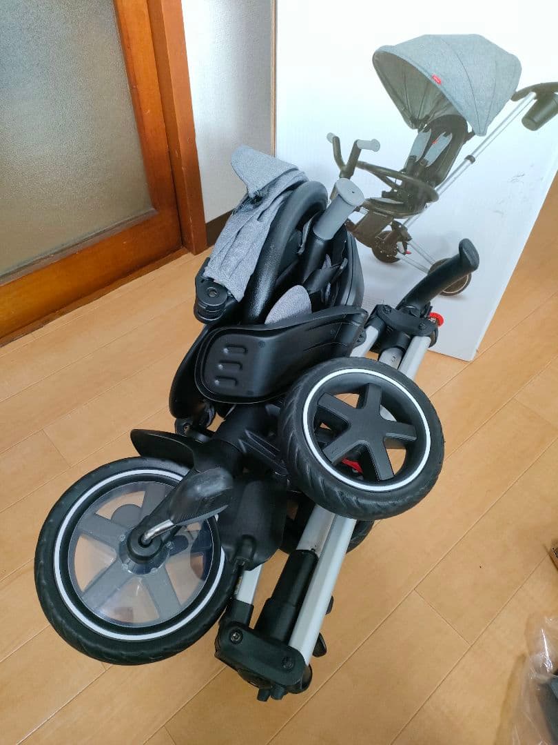 美品 nova Ｑplay 三輪車 手押し 折りたたみ式