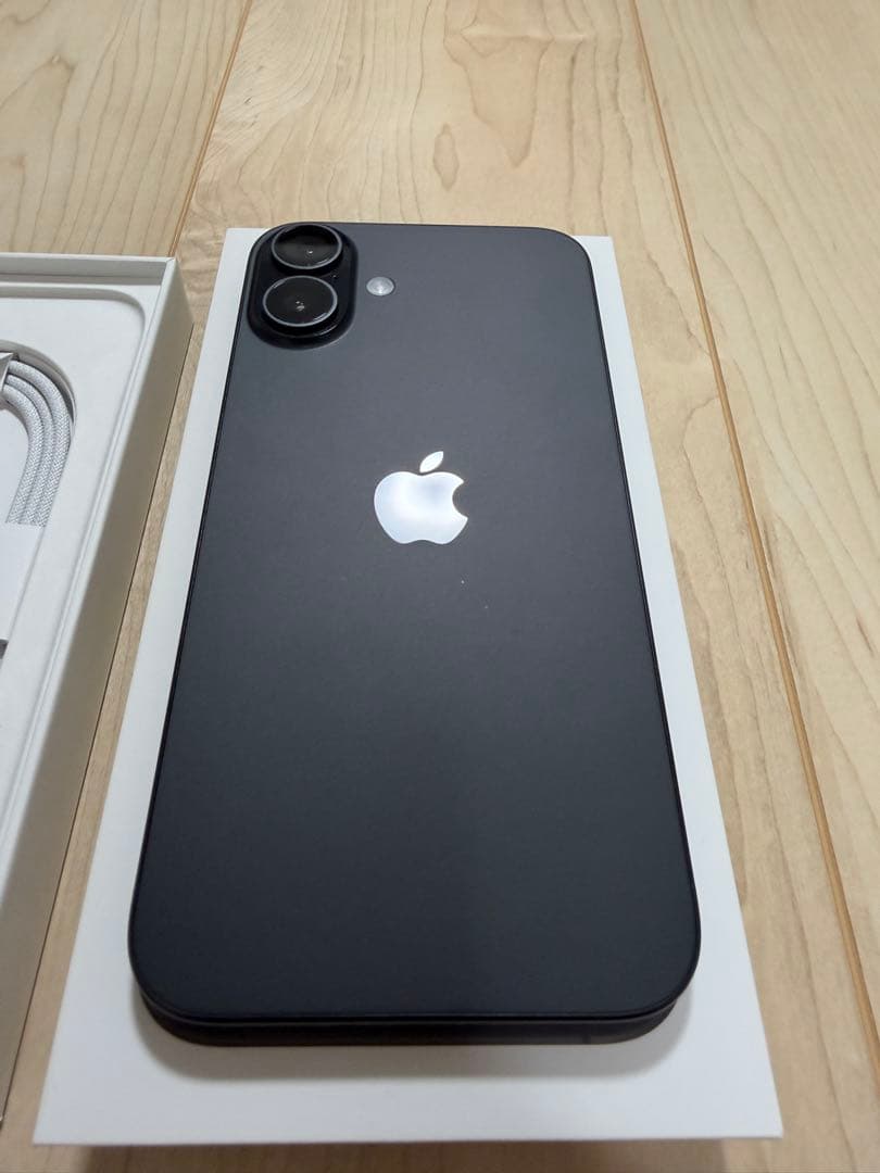 【美品】バッテリー100% iPhone16 Plus 256GB SIMフリー