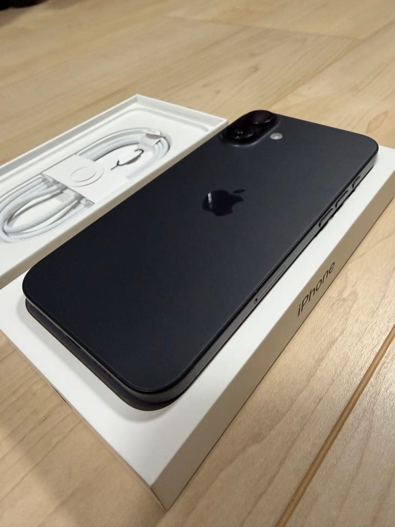 【美品】バッテリー100% iPhone16 Plus 256GB SIMフリー