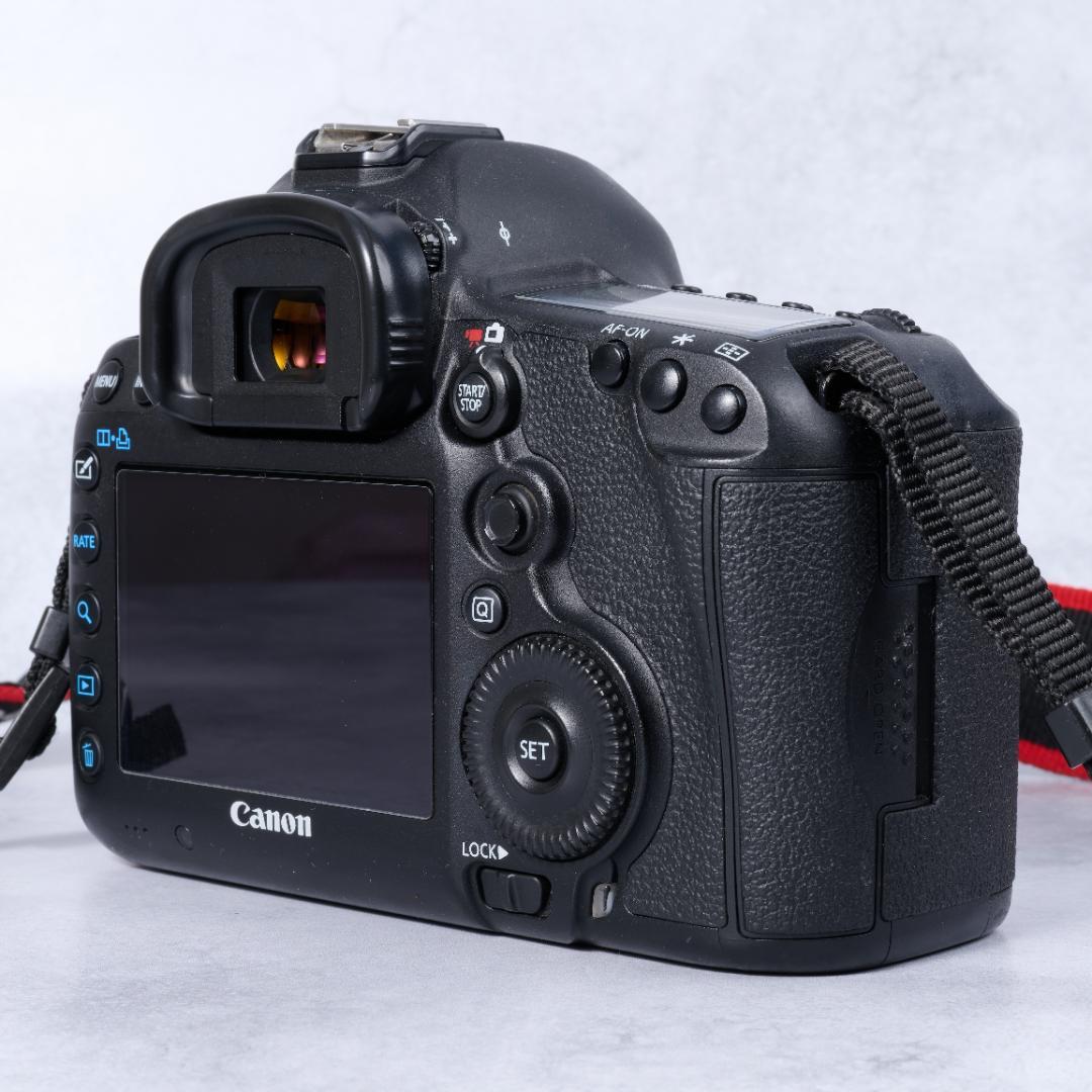 Canon EOS 5D Mark III 箱、付属品あり