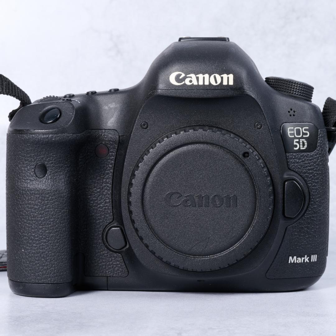 Canon EOS 5D Mark III 箱、付属品あり