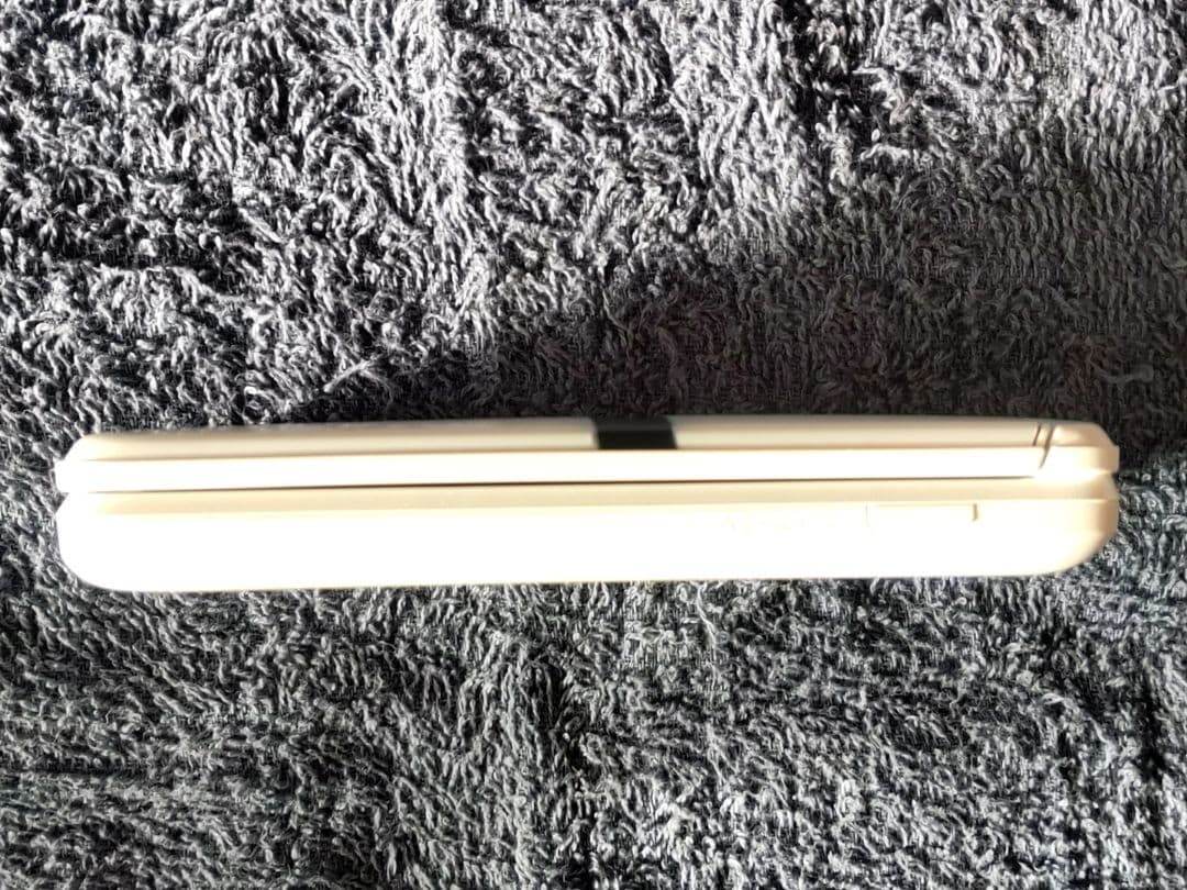 ドコモ DIGNO KY-42C ホワイト