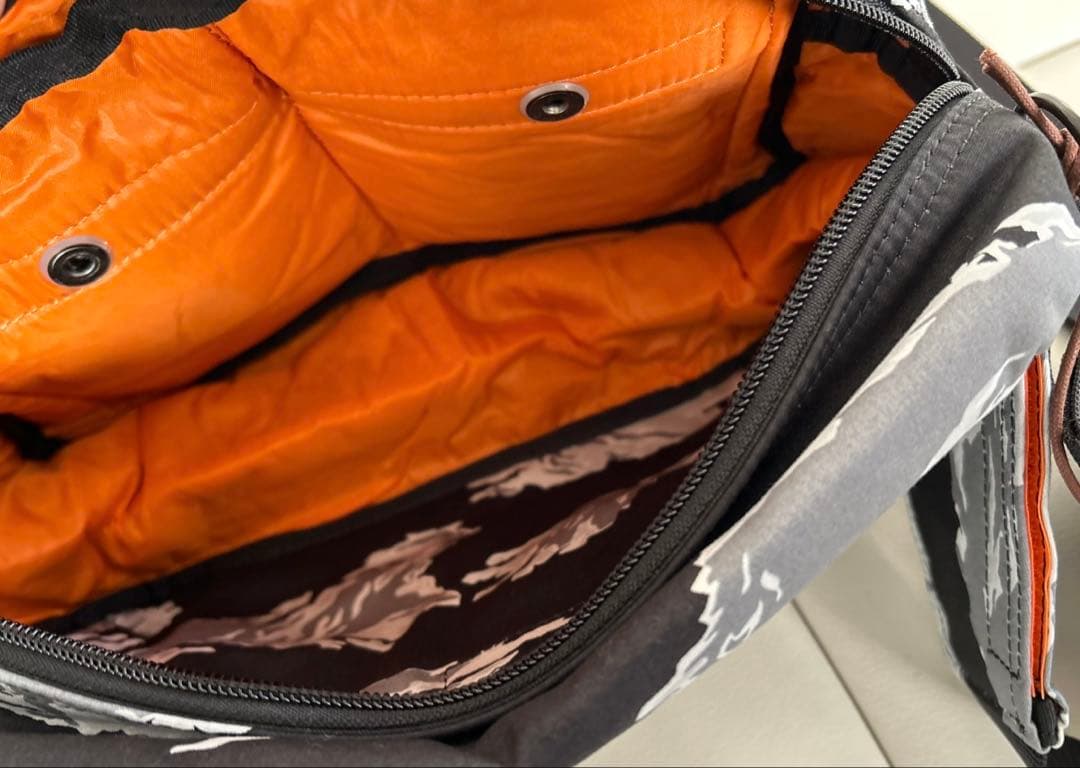 新品 未使用BAPE ボディバッグ タイガー ポーター×エイプ コラボ 迷彩