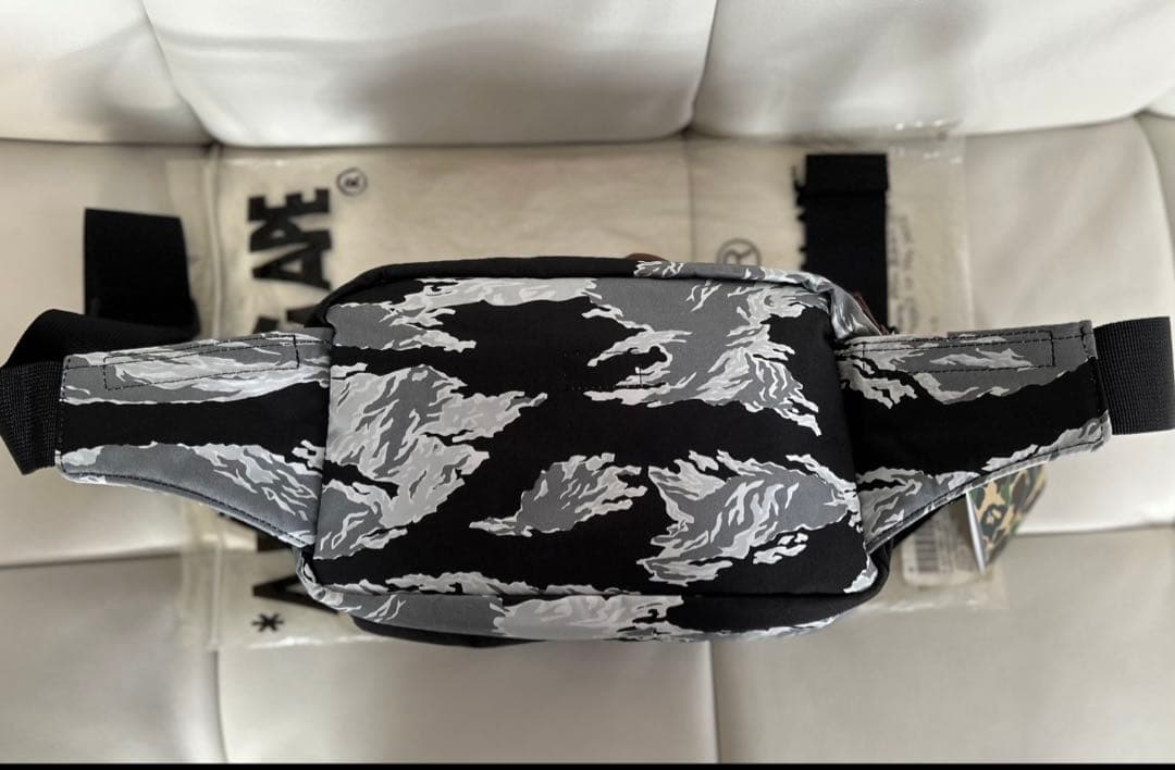 新品 未使用BAPE ボディバッグ タイガー ポーター×エイプ コラボ 迷彩