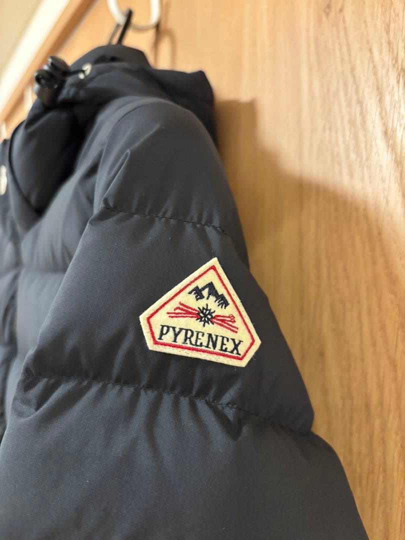 【18日限定値下げ52000→45555】PYRENEXネイビーダウンジャケット
