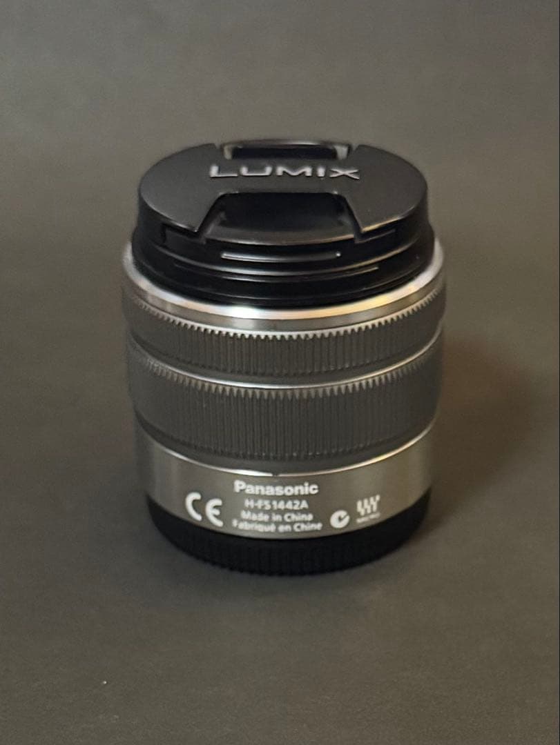 LUMIX GX7MK2 【14-42mmズームレンズ・純正グリップ付き】