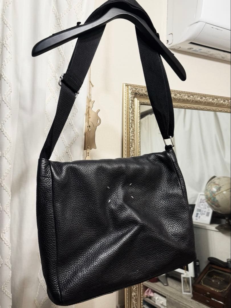 Margiela マルジェラ　レザーニュースバッグ　メッセンジャー　ショルダー