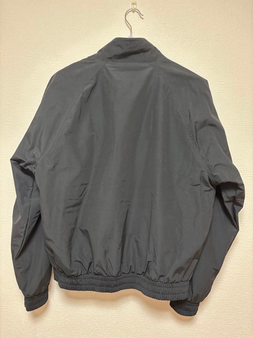 新品 ナイキ クラブ フューチュラ ジャケット Mサイズ