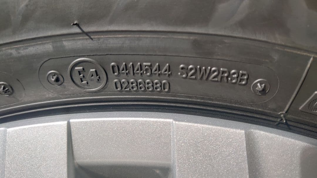 トヨタ 17インチ純正スチールホイール＆キャップ＆タイヤ カローラクロス