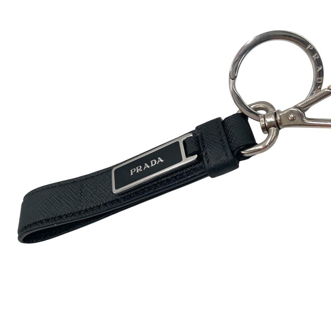PRADA プラダ✨サフィアーノレザー キーリング キーホルダー ブラック