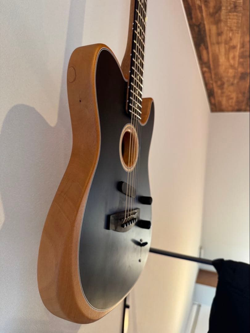 フェンダー　アメリカンアコースタソニック