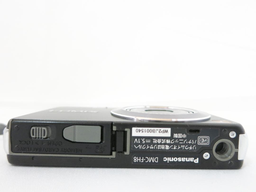 デジタルカメラ／ Panasonic LUMIX DMC-FH8 ブラック