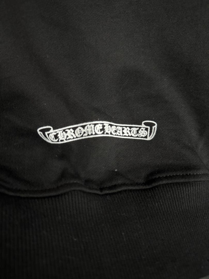 ブラック ジップアップパーカー Chrome Hearts風