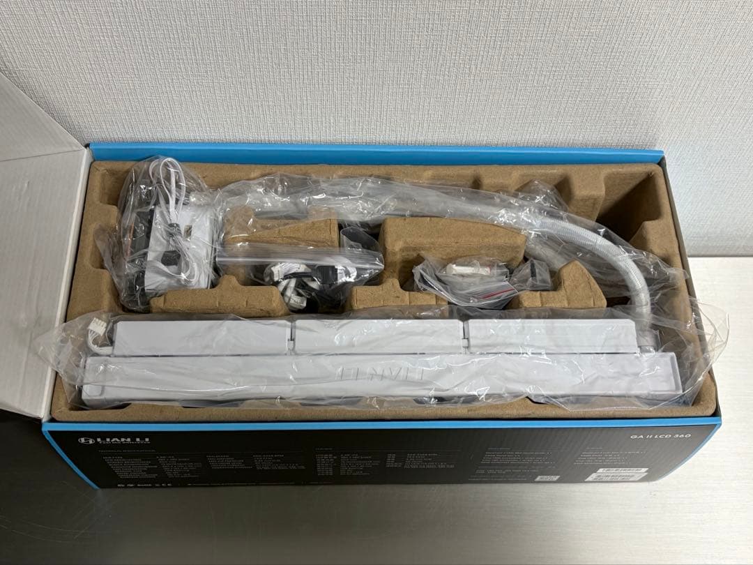 PC用ファン・クーラー LIAN LI GA II LCD 360