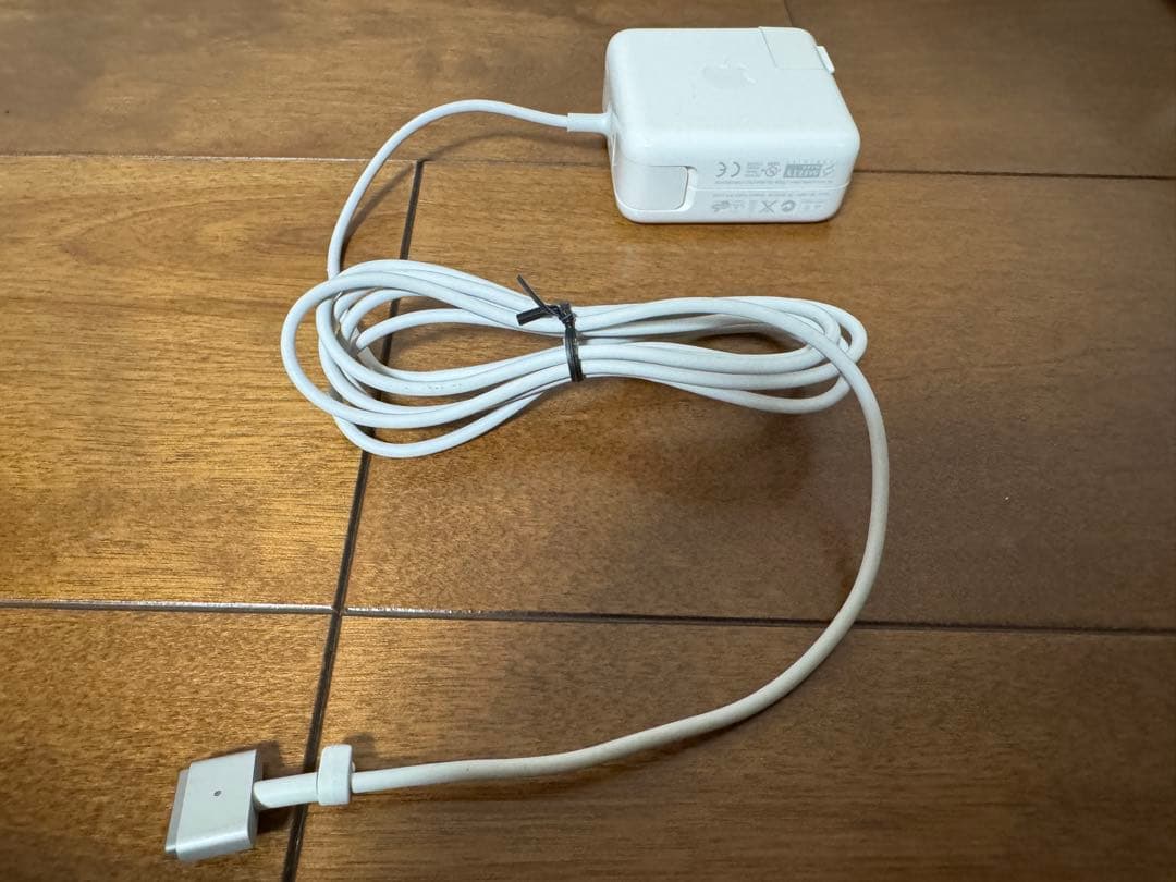 MacBook本体 Apple MacBook Air 11-inch MD224J/A