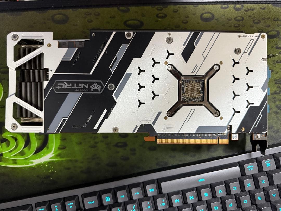 グラフィックボード・グラボ・ビデオカード SAPPHIRE NITRO+ RX 5700 XT 8G GDDR6